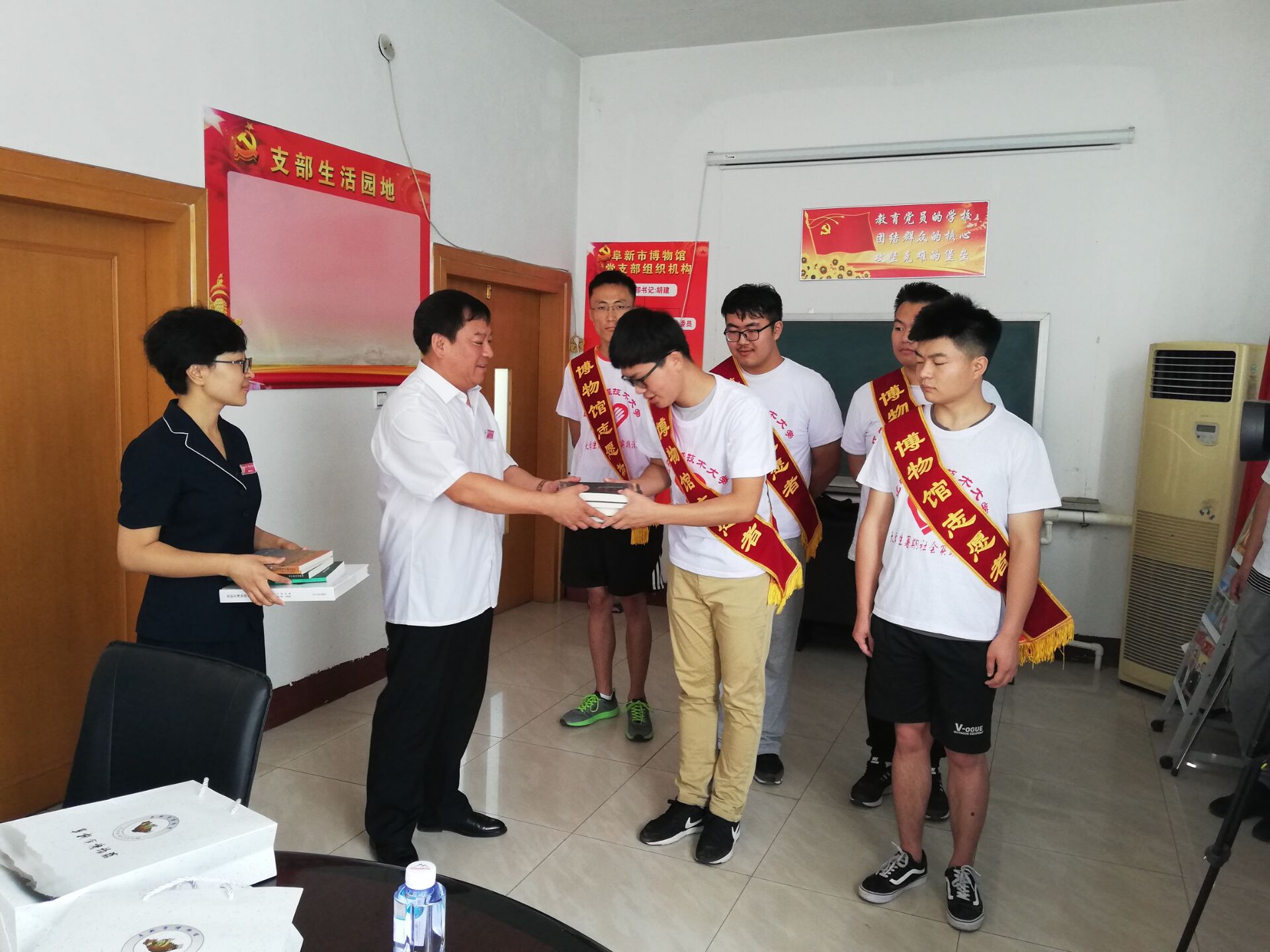 Cache_151457a31da25638..jpg Cache_151457a31da25638..jpg